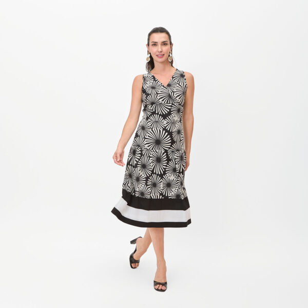 Vestido floreado blanco y negro