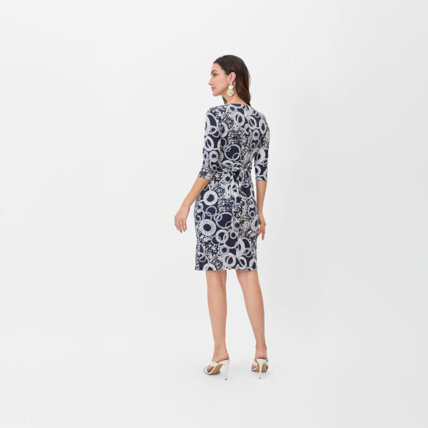 Vestido corto en licra - Imagen 2