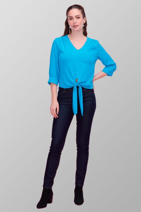 Blusa con amarre enfrente