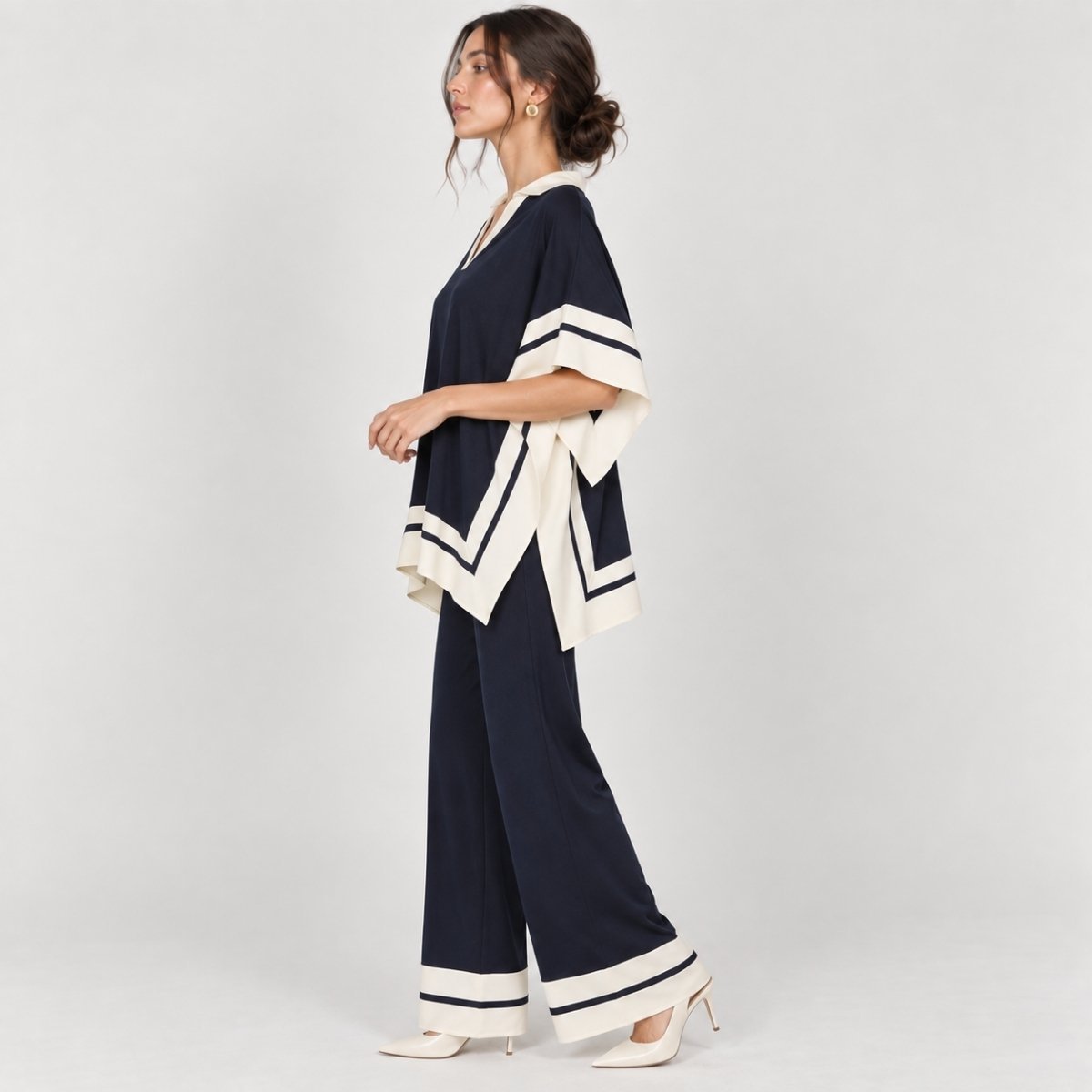 PANTALÓN MARINO CON CONTRASTE - Imagen 3