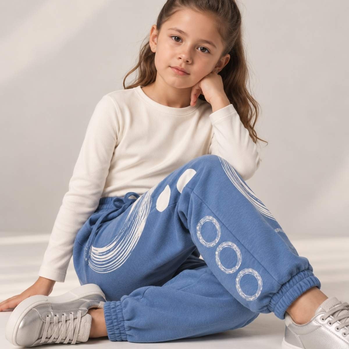 Jogger infantil con estampado gráfico - Imagen 2