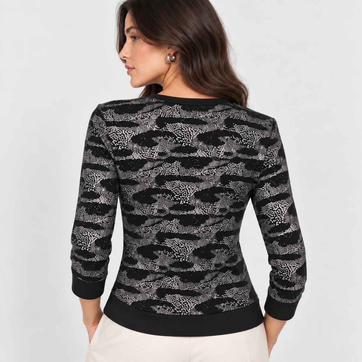 Blusa estampada con acabado brillante - Imagen 4