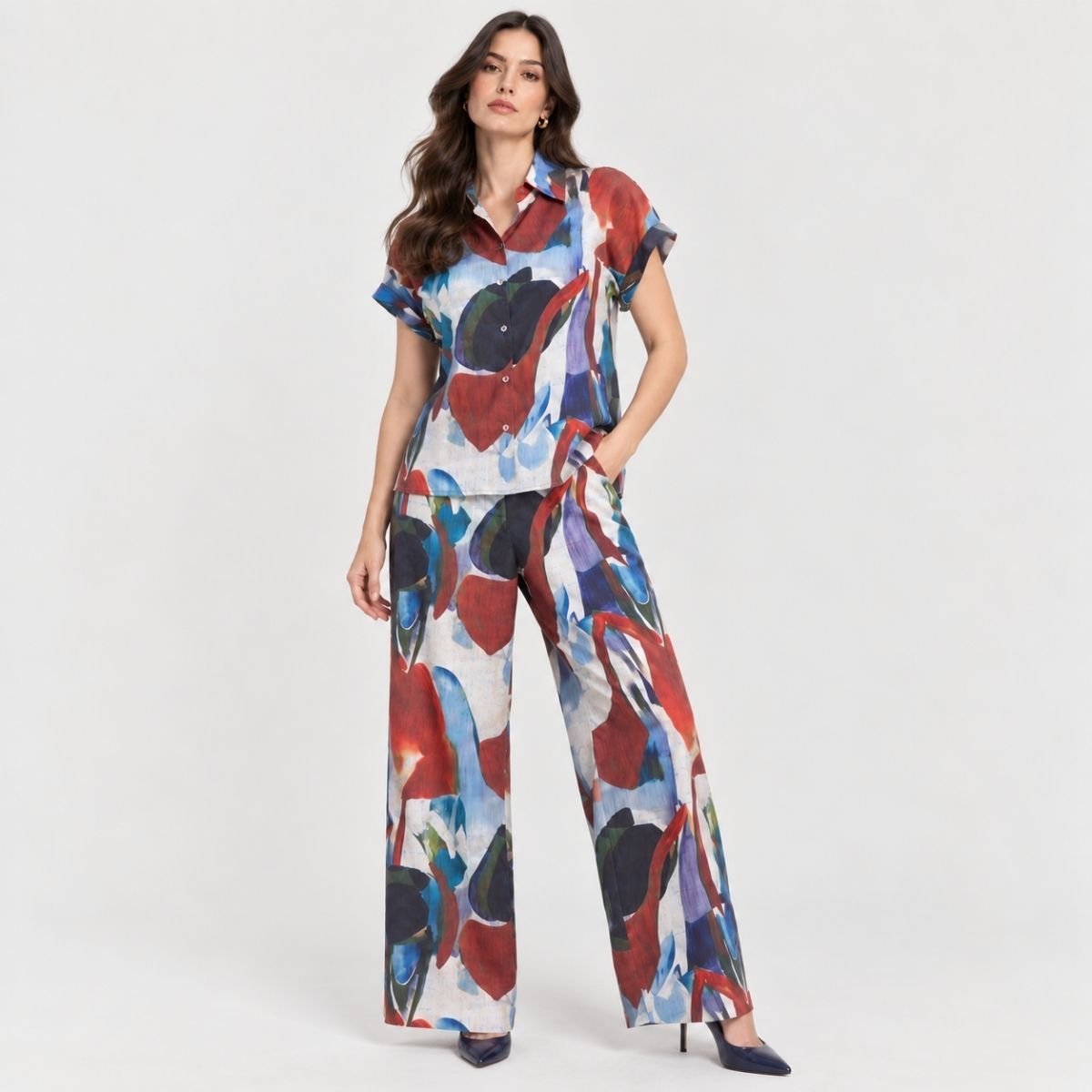 Blusa camisera con estampado artístico