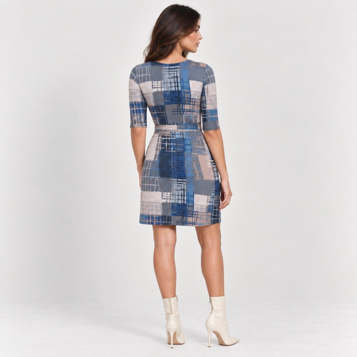 Vestido estampado con cinturón de hebilla dorada - Imagen 4